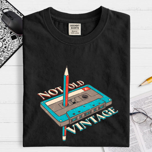 I'm Not Old I'm Classic Cassete Geek T-Shirt