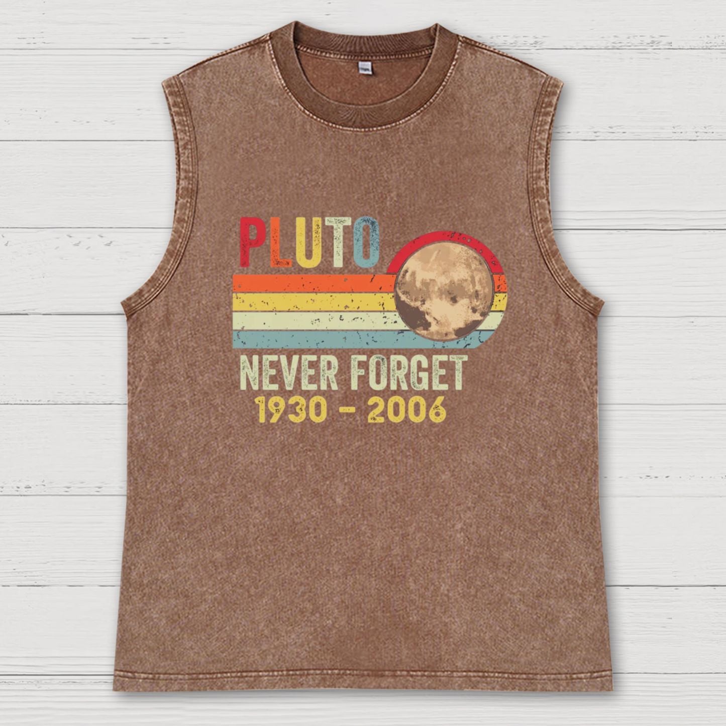 Pluto Never Forget - Funny Science Vintage Distressed Washed Tank