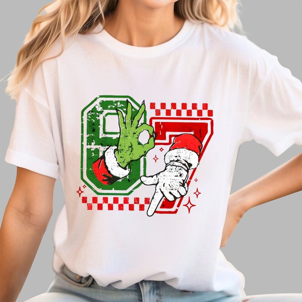 Six Seven 6 7 Christmas Geek T-Shirt