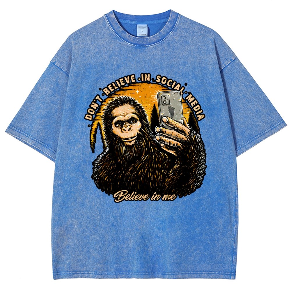 Don't Believe In Social Media Believe In Me Vintage Distressed T-shirt