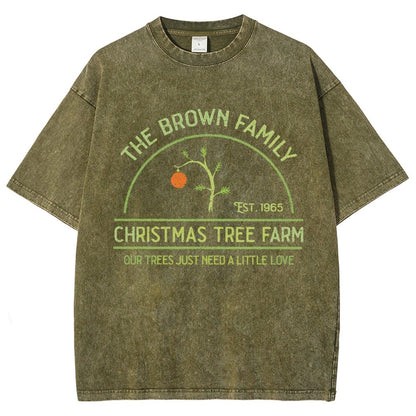 Vintage Christmas Tree Farm Vintage Distressed T-shirt