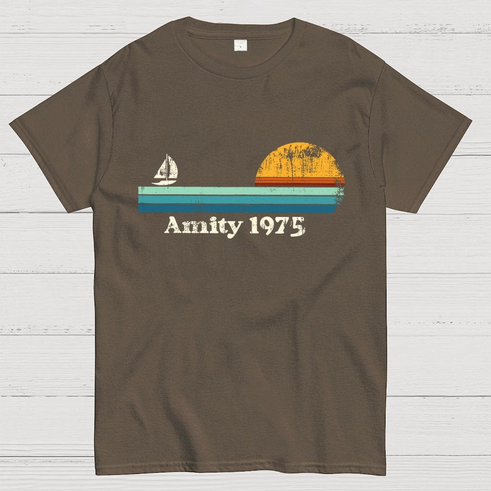 Amity 1975 Sunset Retro Sailboat Sunrise Summer Geek T-Shirt