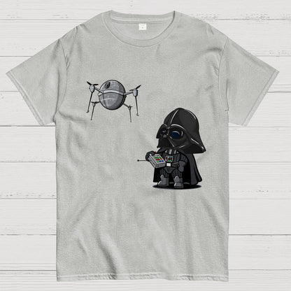 Cute Das plays with drones Geek T-Shirt