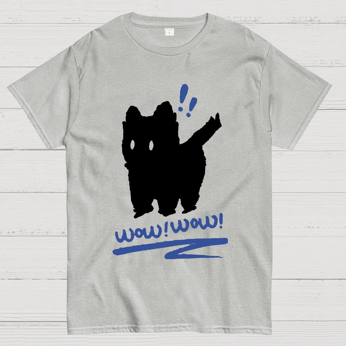 Frightened Black Cat Shadow Geek T-Shirt