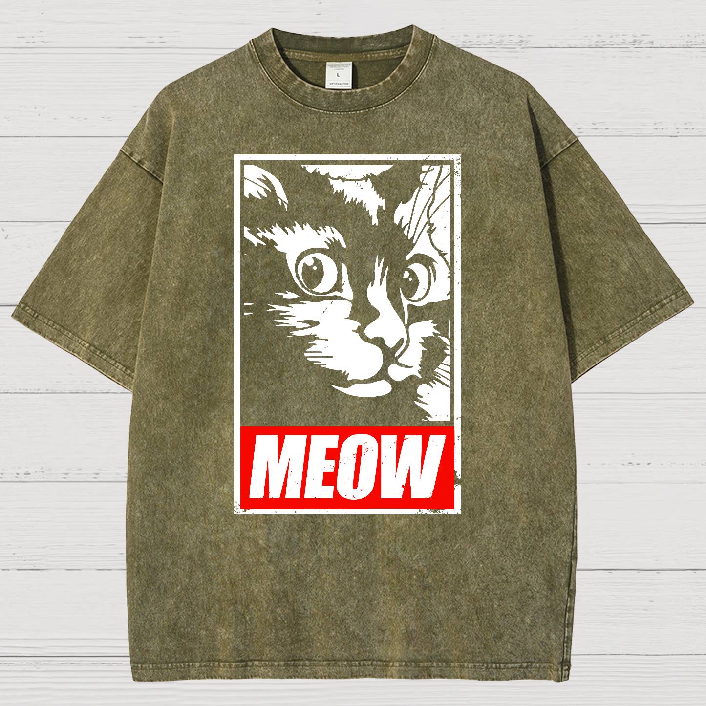 Meow！！Vintage Distressed T-shirt