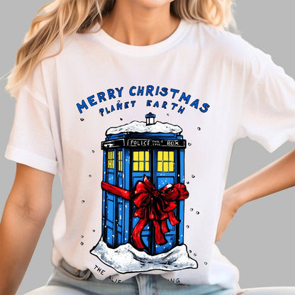 Merry Christmas Planet Earth The Aliens Are Coming Geek T-Shirt