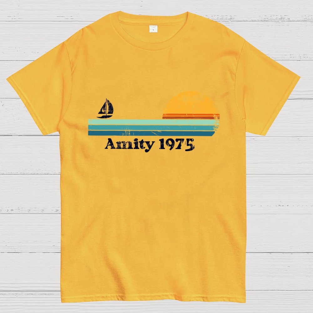 Amity 1975 Sunset Retro Sailboat Sunrise Summer Geek T-Shirt