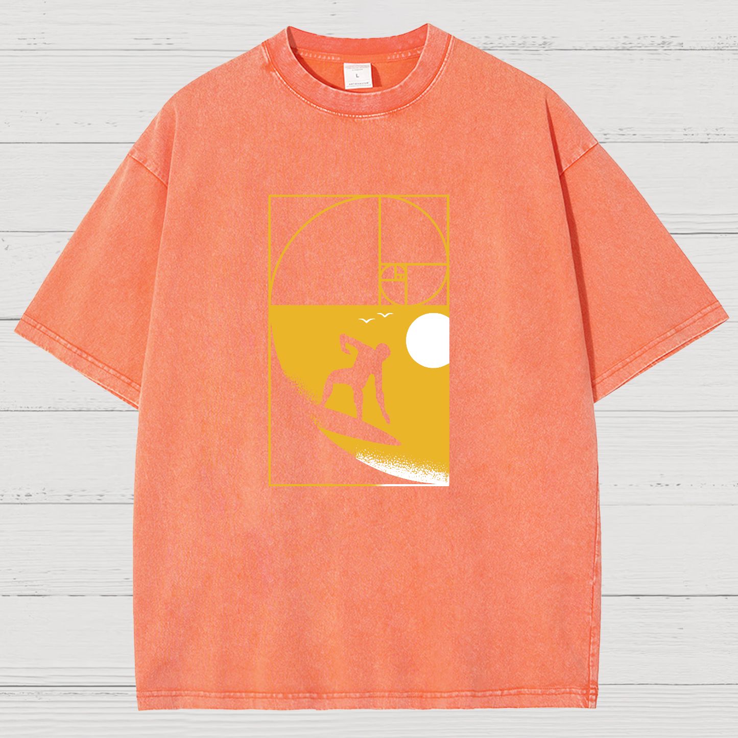 Golden Spiral Wave Geek Vintage Distressed T-shirt