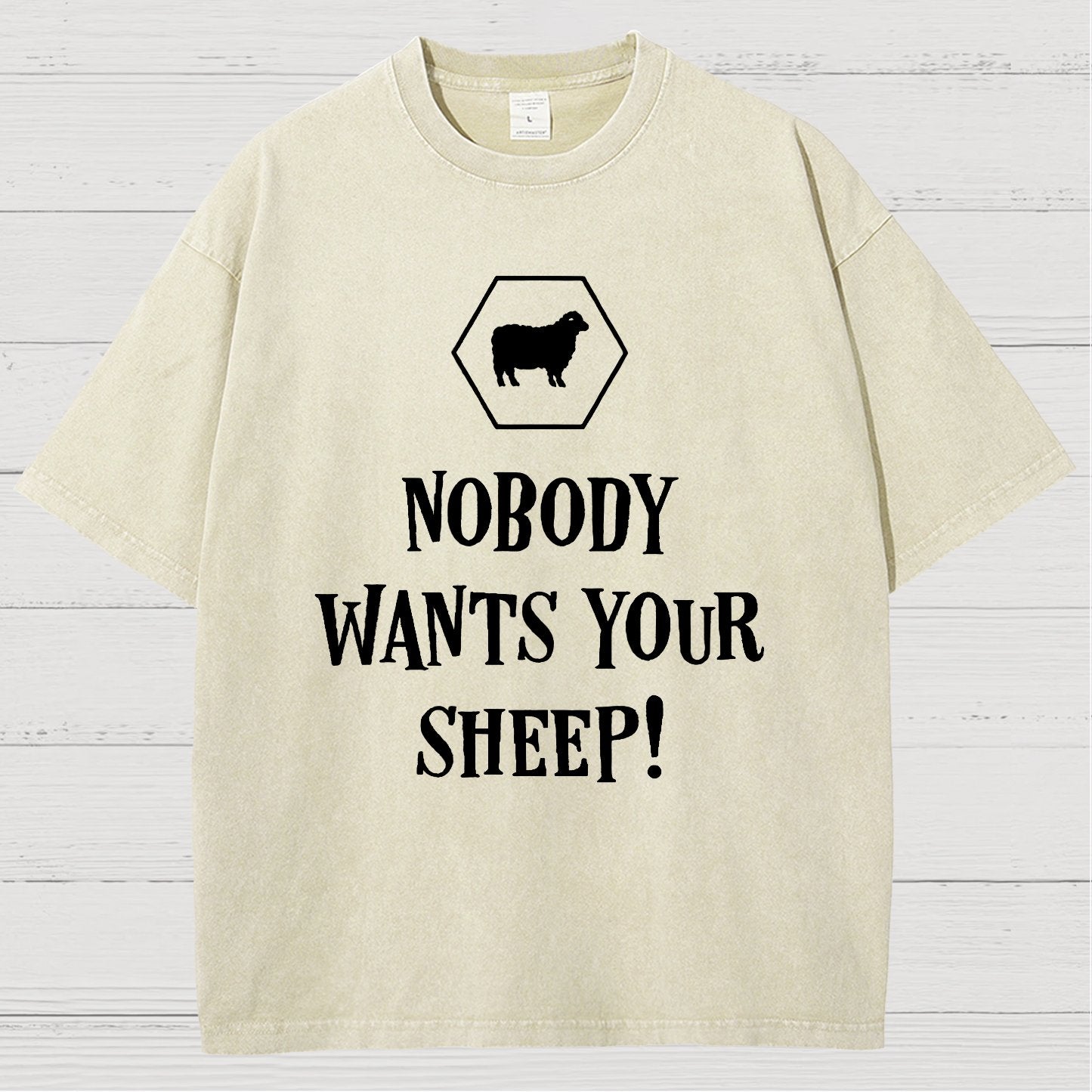 Nobody Wants Your Sheep Funny Boardgames Geek Vintage Distressed T-shirt