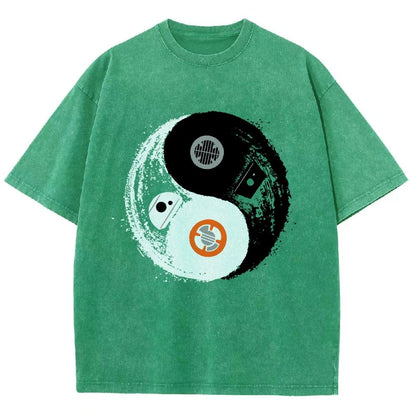 Robot Balance Vintage Distressed T-shirt