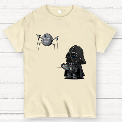 Cute Das plays with drones Geek T-Shirt