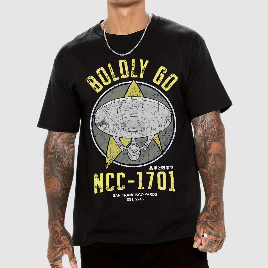 Boldly Go Vintage Adventurers Geek T-Shirt