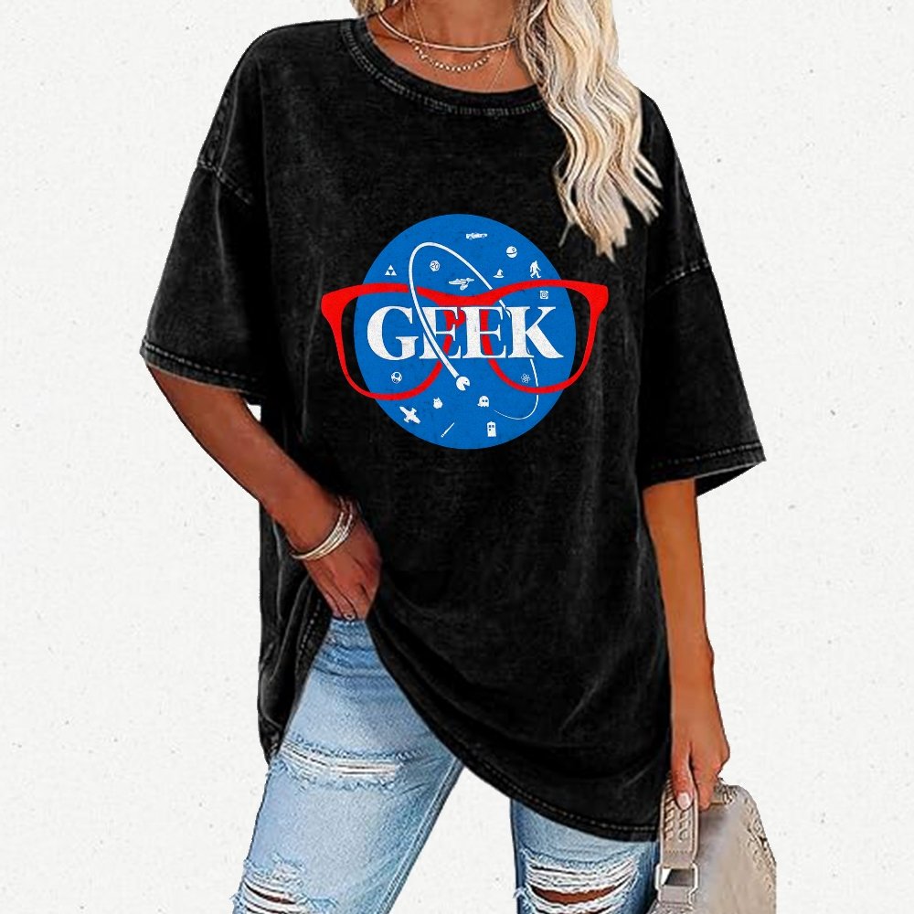 GEEK Space Patch Vintage Distressed T-shirt