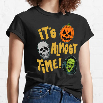 It‘s Almost Time ﻿Halloween Geeky T-Shirt