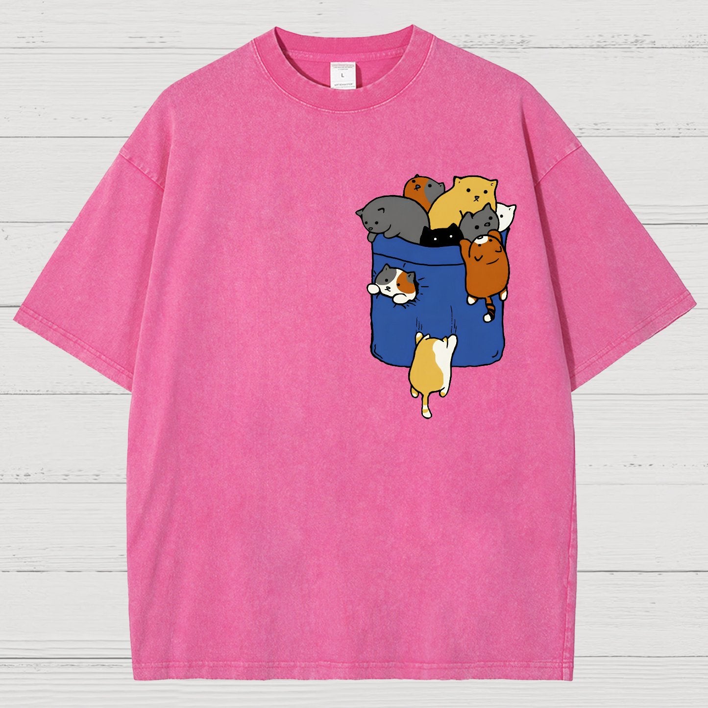 Pocket Cat Funny Vintage Distressed T-shirt