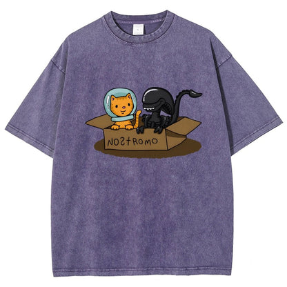 Jonesy And Mysterious Creature In A Box Vintage Distressed T-shirt