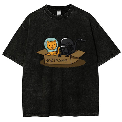 Jonesy And Mysterious Creature In A Box Vintage Distressed T-shirt