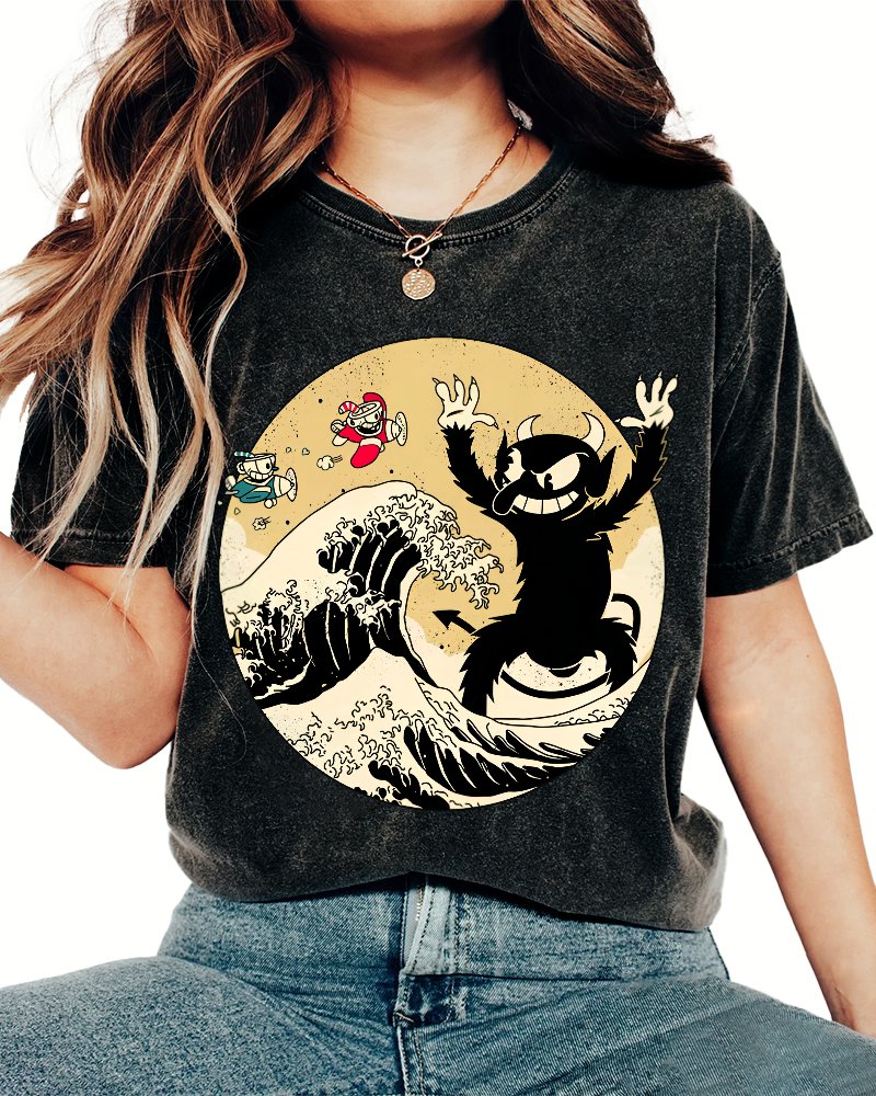 The Great Retro Game Battle Vintage Distressed T-shirt