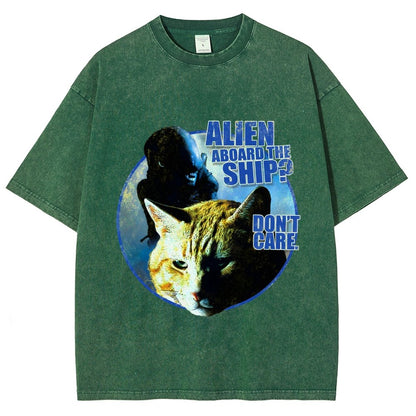 Top Cat Alien Aboard The Ship Don’t Care  Vintage Distressed T-shirt
