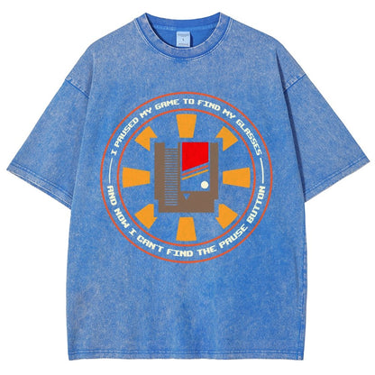 I Paused My Level To Find My Glasse Vintage Distressed T-shirt
