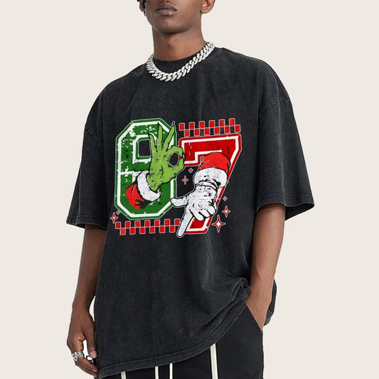 Six Seven 6 7 Christmas Vintage Distressed T-shirt