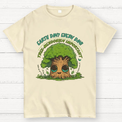 Earth Day? Every Day! Geek T-Shirt