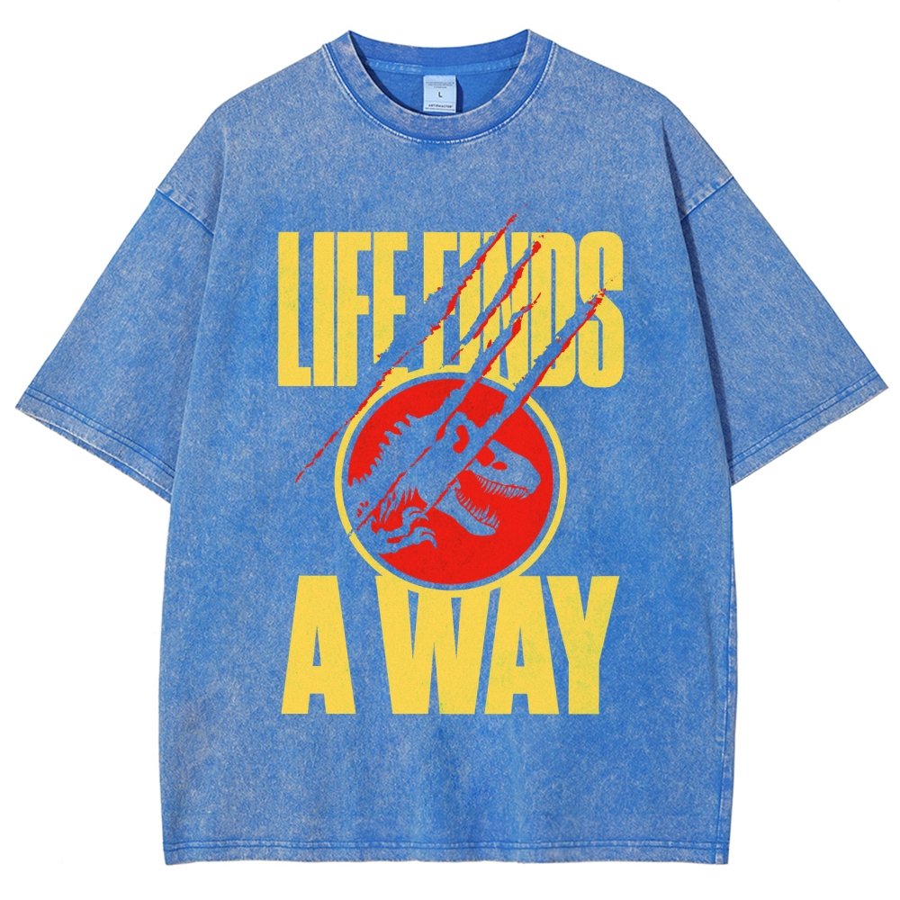 Life finds a way Vintage Distressed T-shirt