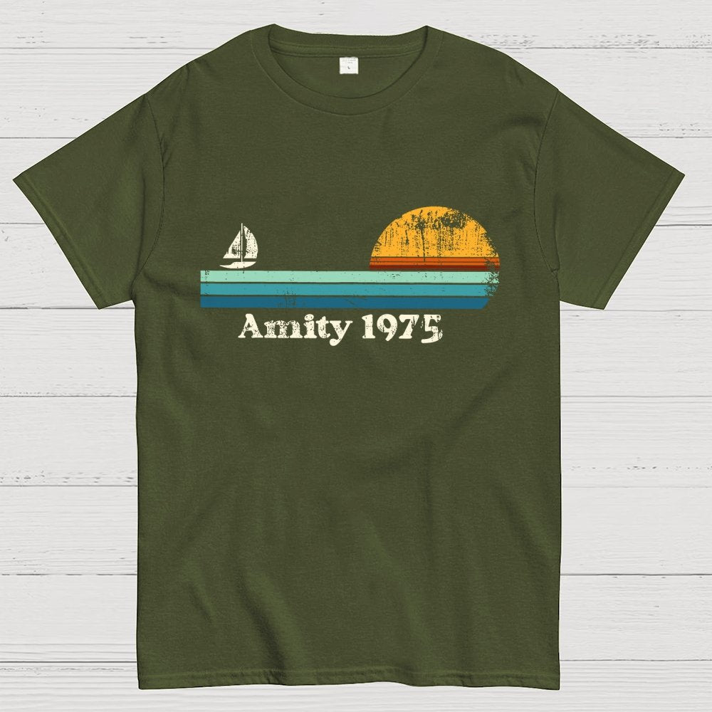 Amity 1975 Sunset Retro Sailboat Sunrise Summer Geek T-Shirt