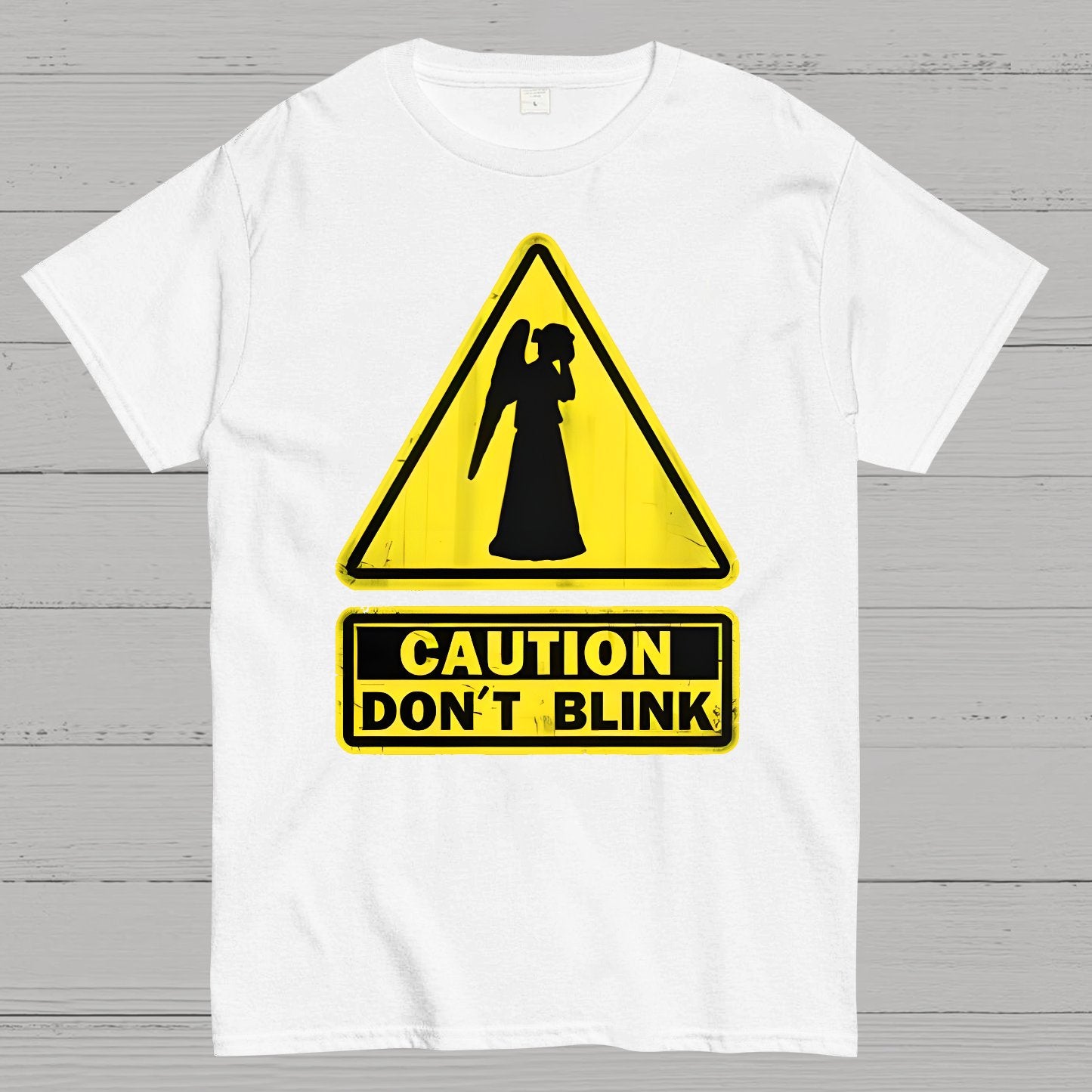Warning Don’t Blink Geek T-Shirt