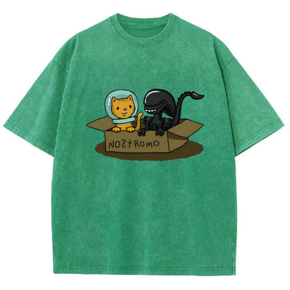 Jonesy And Mysterious Creature In A Box Vintage Distressed T-shirt