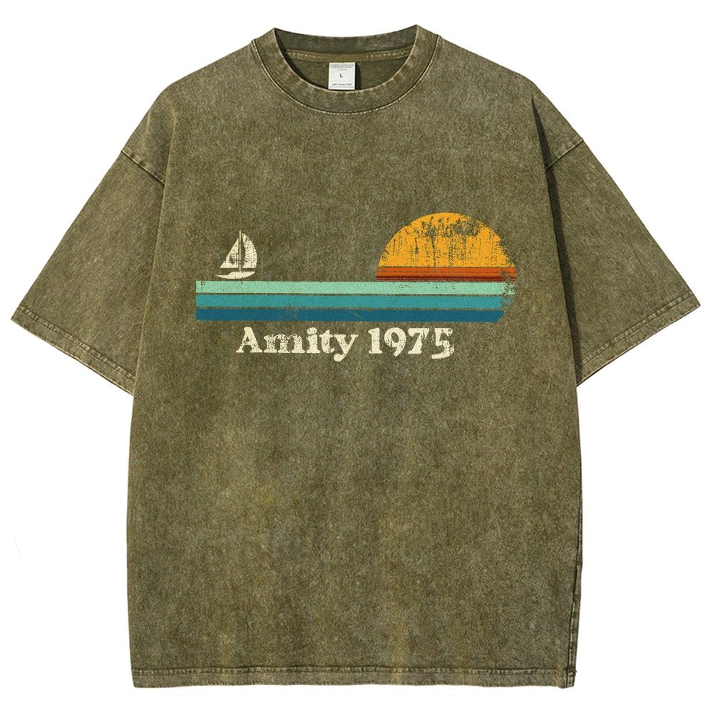 Amity 1975 Sunset Retro Sailboat Sunrise Summer Vintage Distressed T-shirt