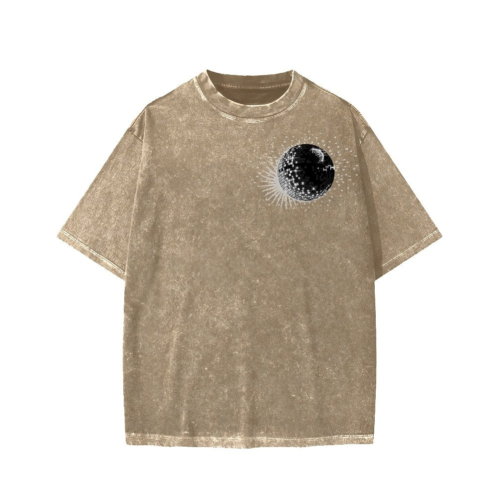 Sasquatch & Alien: Best Photobomb Ever! Washed T-shirt