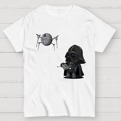 Cute Das plays with drones Geek T-Shirt
