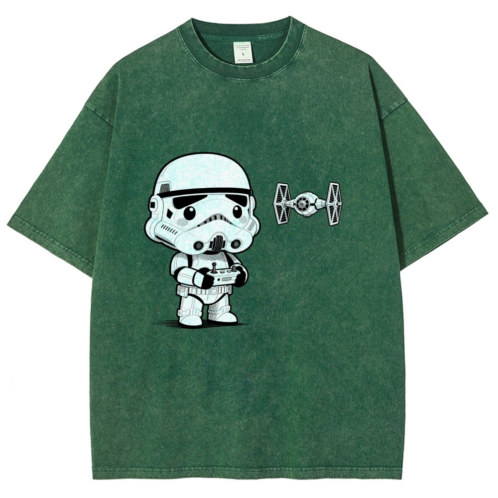 Soldiers learn about drones Vintage Distressed T-shirt