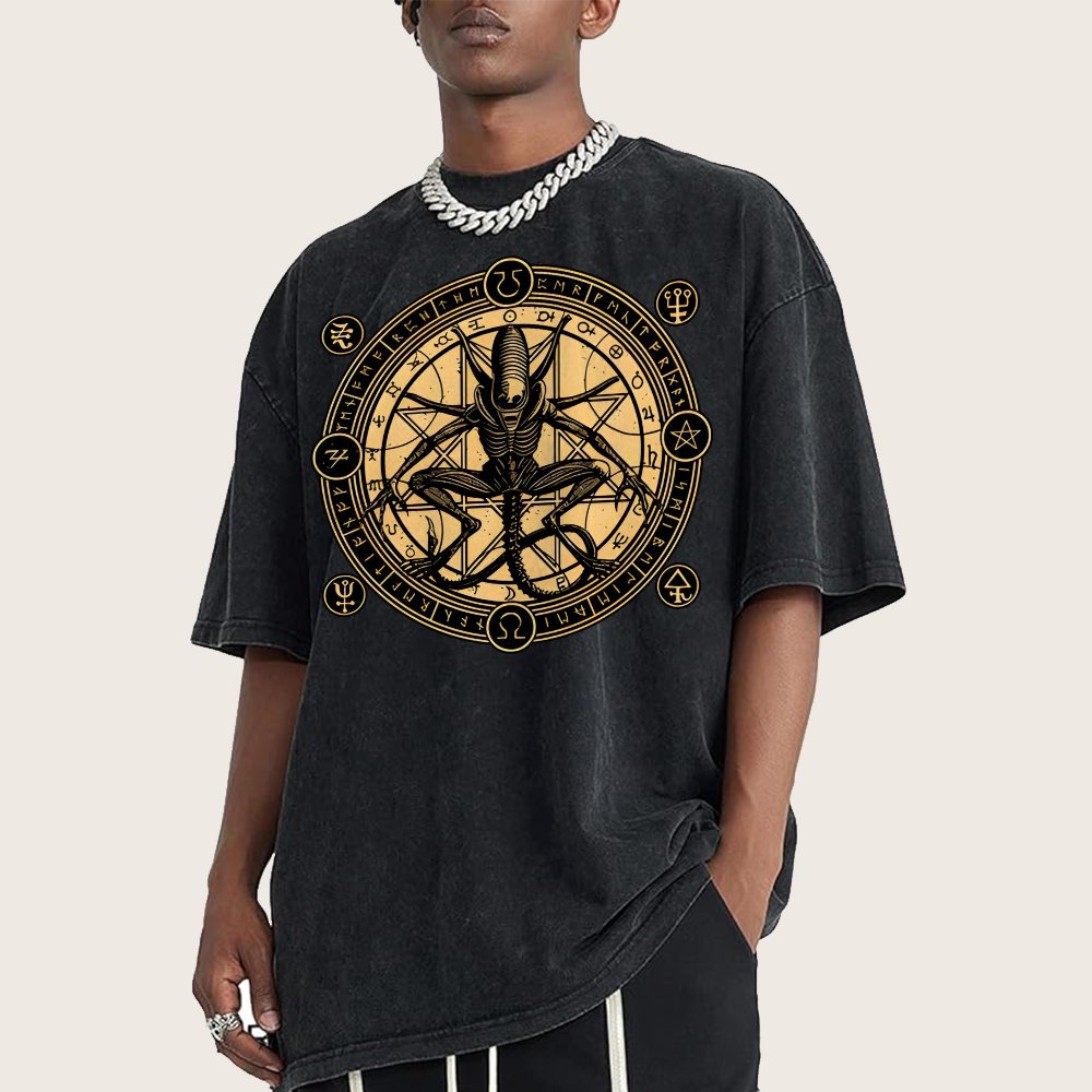 Creation Vintage Distressed T-shirt