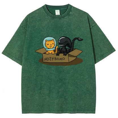 Jonesy And Mysterious Creature In A Box Vintage Distressed T-shirt