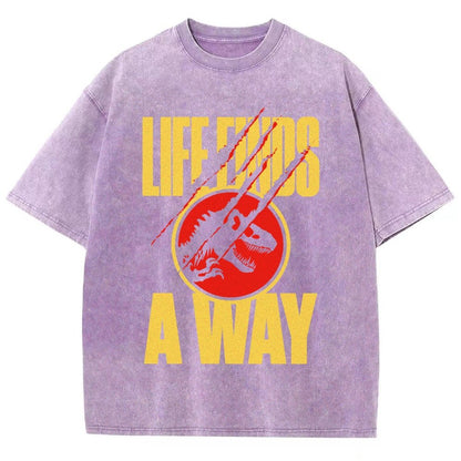 Life finds a way Vintage Distressed T-shirt