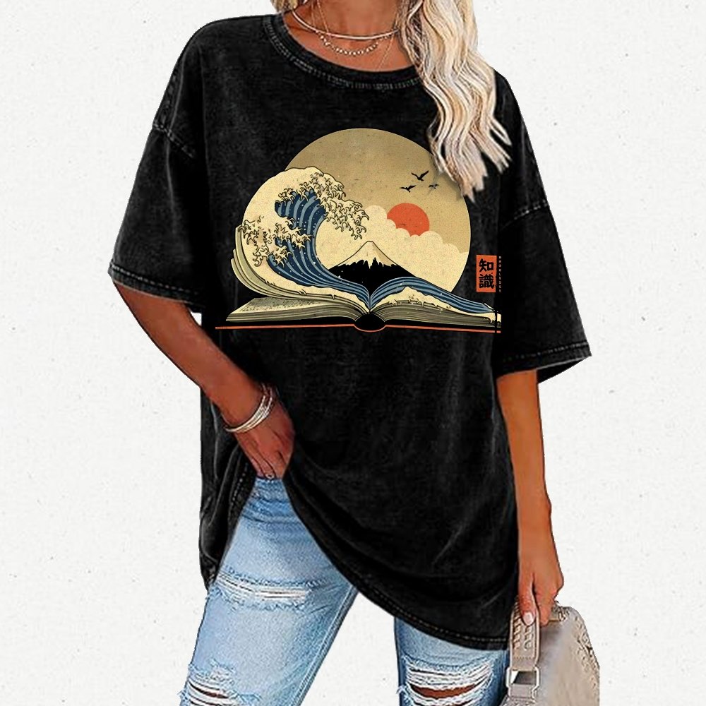 The Great Wave of Knowledge Vintage Distressed T-shirt