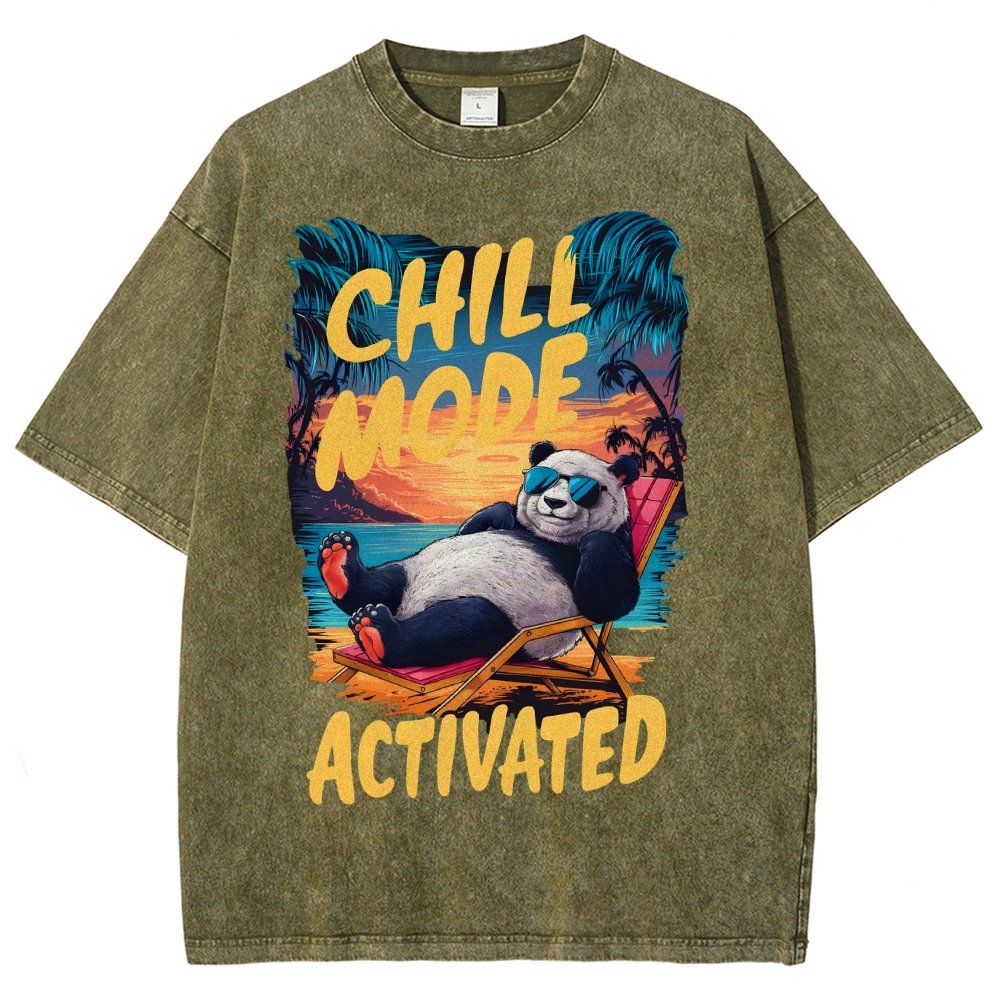 Giant Panda Holiday Art Print Vintage Distressed T-shirt