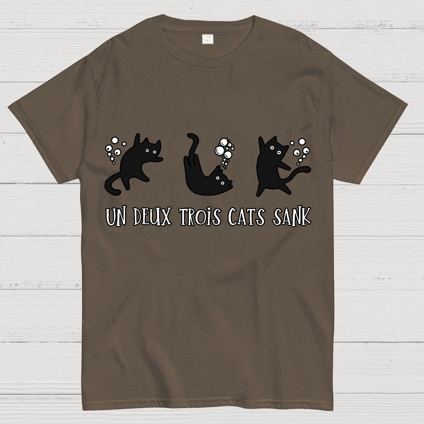 Un Deux Trois Cats Sank Geek T-Shirt