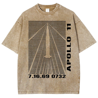 Shockwaves Apollo 11 Retro Space Design Vintage Distressed T-shirt