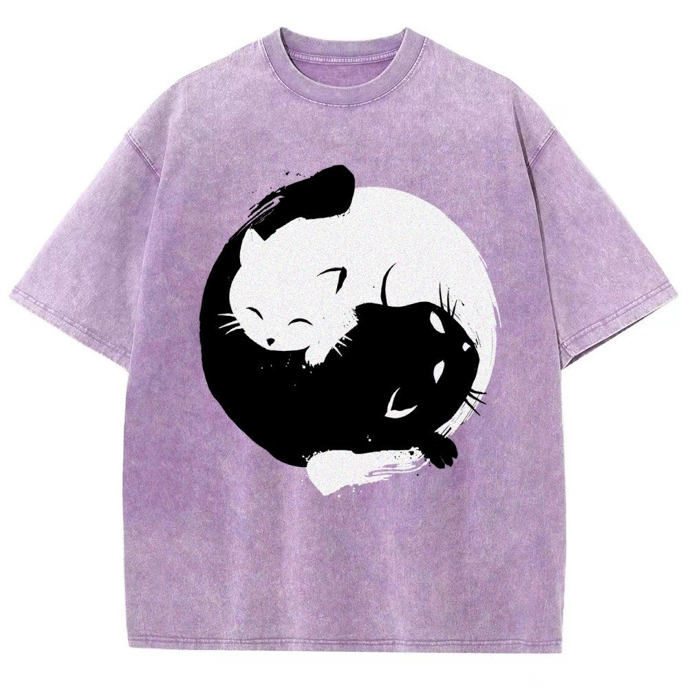 Yin-yang Cat Vintage Distressed T-shirt