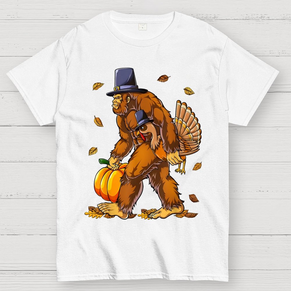 Bigfoot Turkey Pumpkin Thanksgiving Sasquatch Geek T-Shirt
