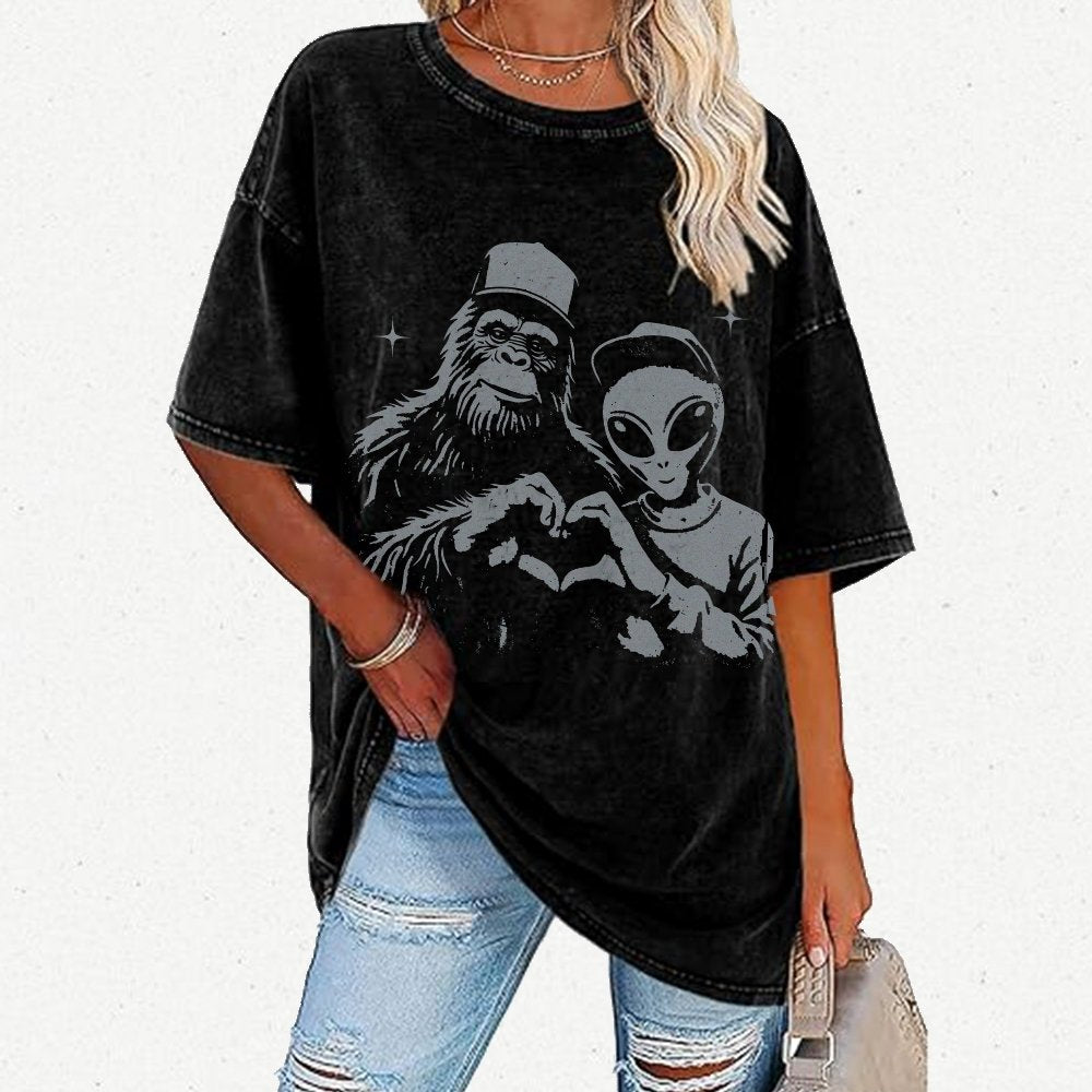 Bigfoot and Aliens Vintage Distressed T-shirt
