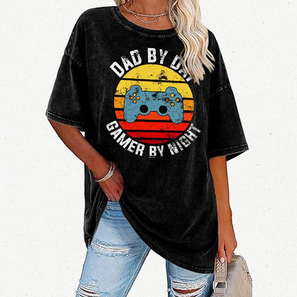 Dad By Day Gamer By Night Vintage Retro Vintage Distressed T-shirt