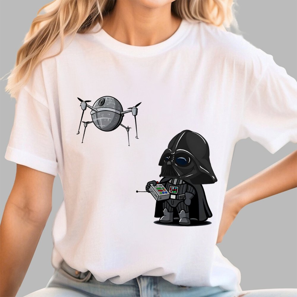 Cute Das plays with drones Geek T-Shirt