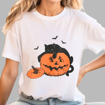Black Cat Halloween Geeky T-Shirt