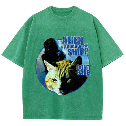 Top Cat Alien Aboard The Ship Don’t Care  Vintage Distressed T-shirt