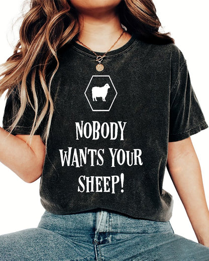 Nobody Wants Your Sheep Funny Boardgames Geek Vintage Distressed T-shirt
