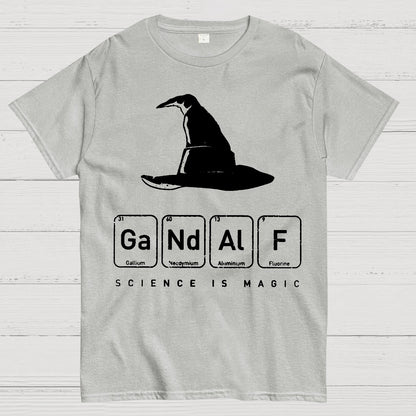 SCIENCE IS MAGIC Geek T-Shirt